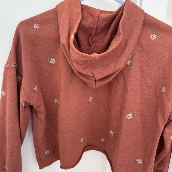 Cropped Hooded Sweatshirt - Picture 2 of 3